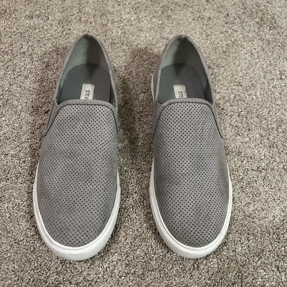 Steven Madden slip-ons